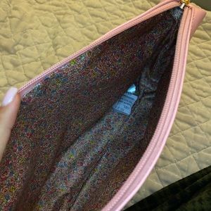 Makeup bag